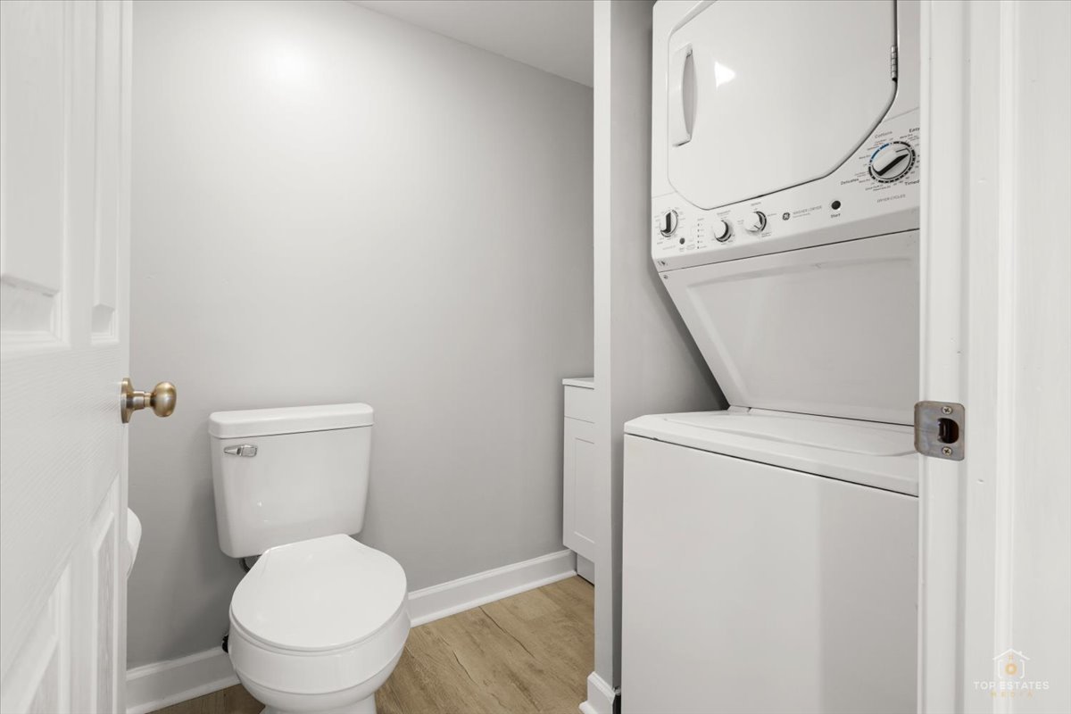 512 MEADOW GREEN Lane, Round Lake Beach, IL 60073