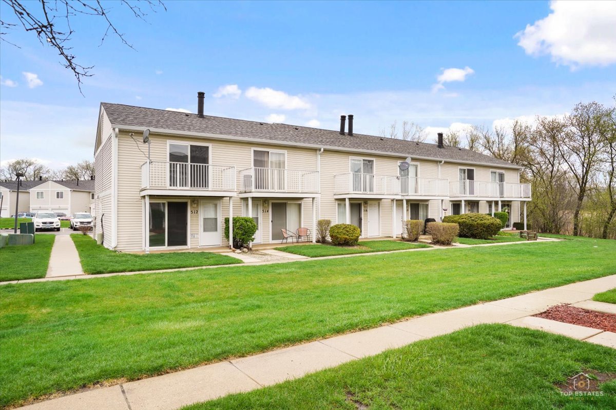 512 MEADOW GREEN Lane, Round Lake Beach, IL 60073