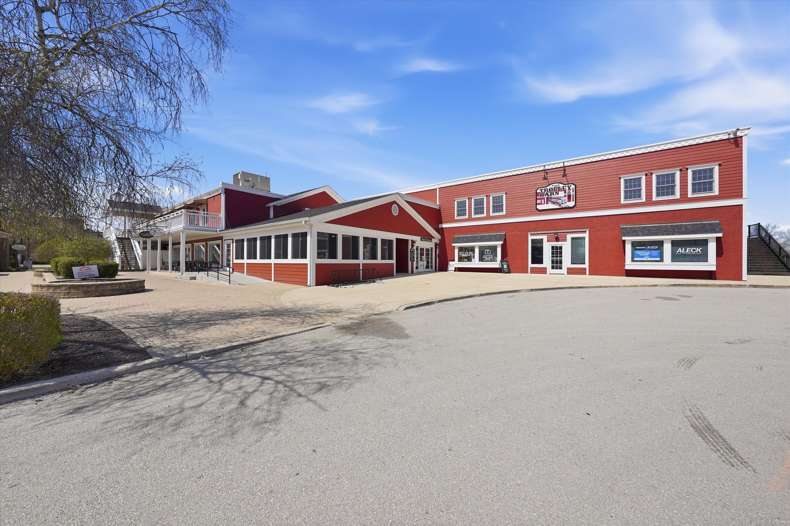 11 S White Street, Frankfort, IL 60423