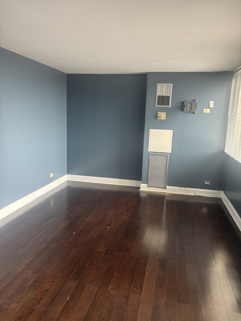 4800 S Lake Park Avenue #605, Chicago, IL 60615