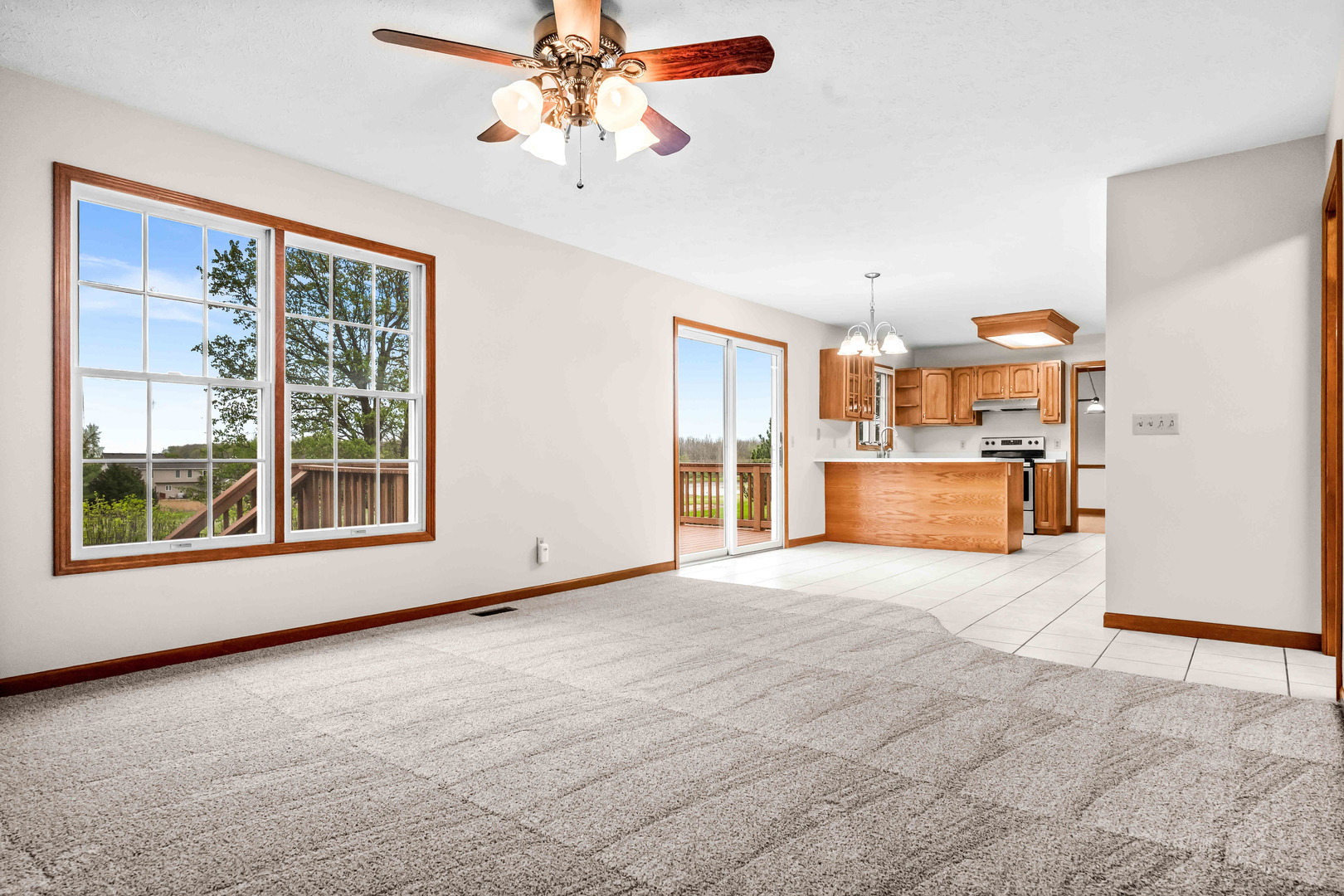 25 Pebblebrook Court, Bloomington, IL 61705