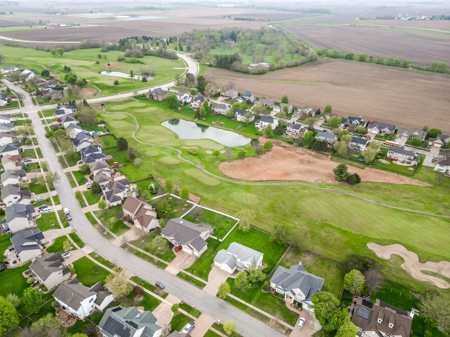 25 Pebblebrook Court, Bloomington, IL 61705