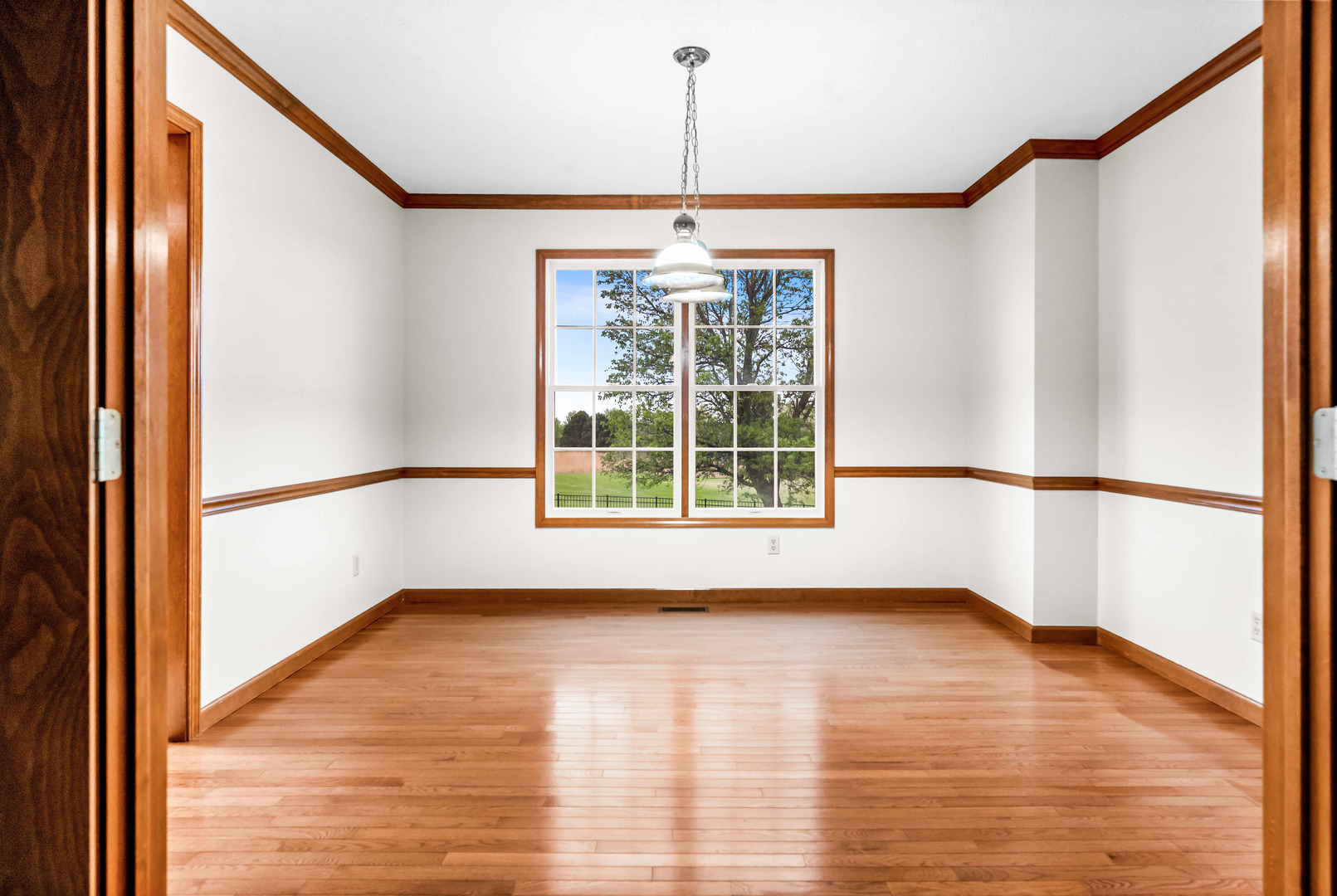 25 Pebblebrook Court, Bloomington, IL 61705