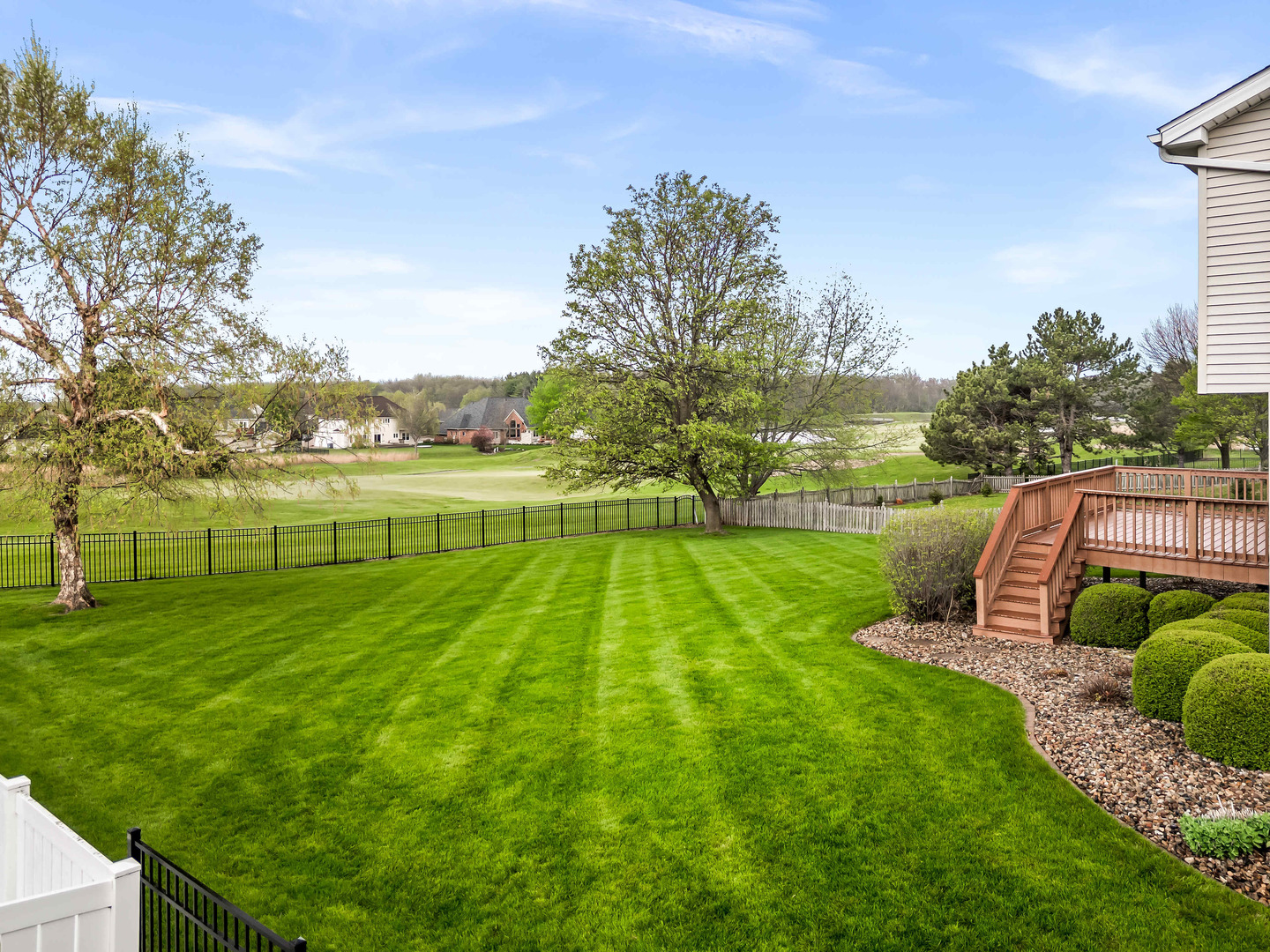 25 Pebblebrook Court, Bloomington, IL 61705