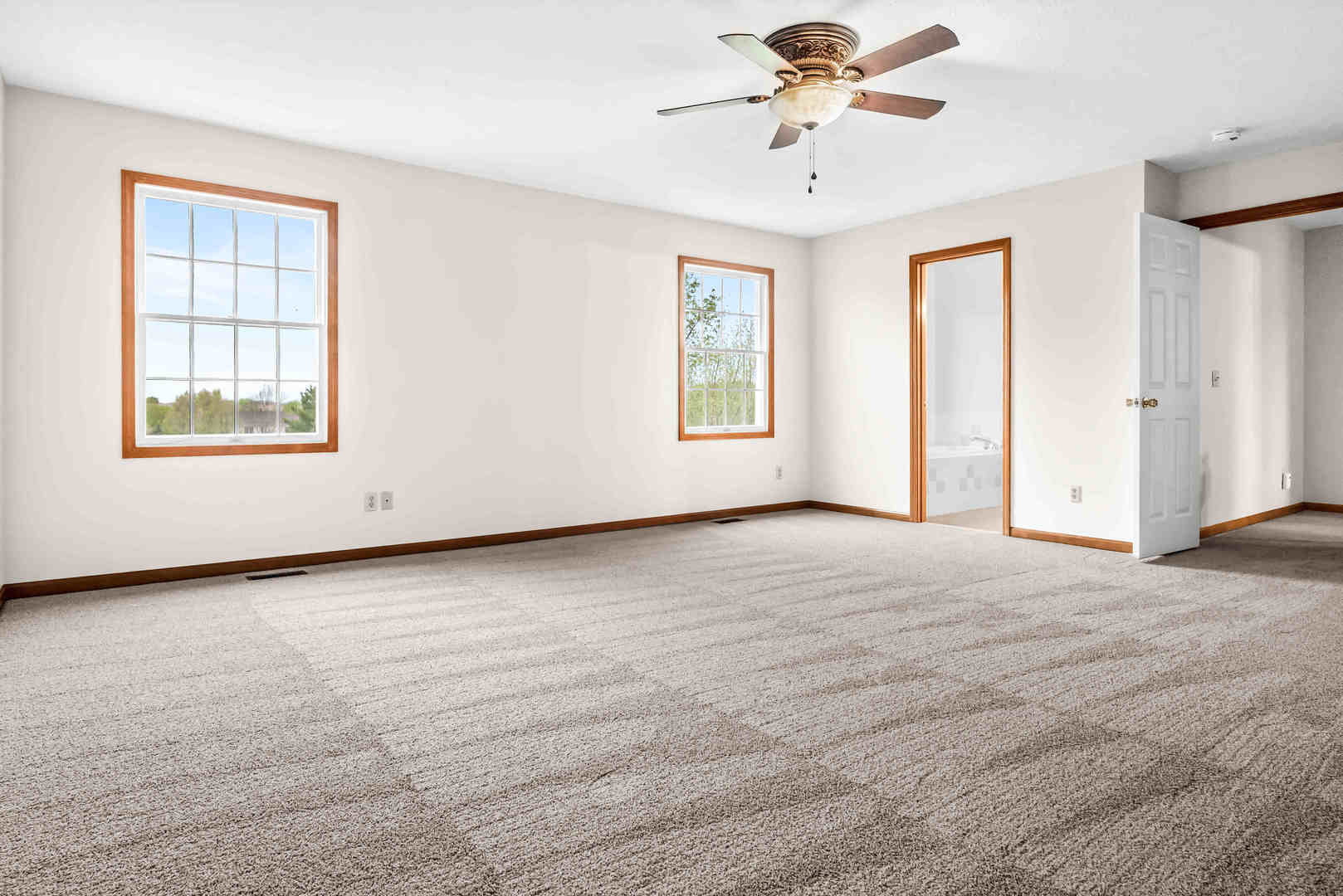 25 Pebblebrook Court, Bloomington, IL 61705