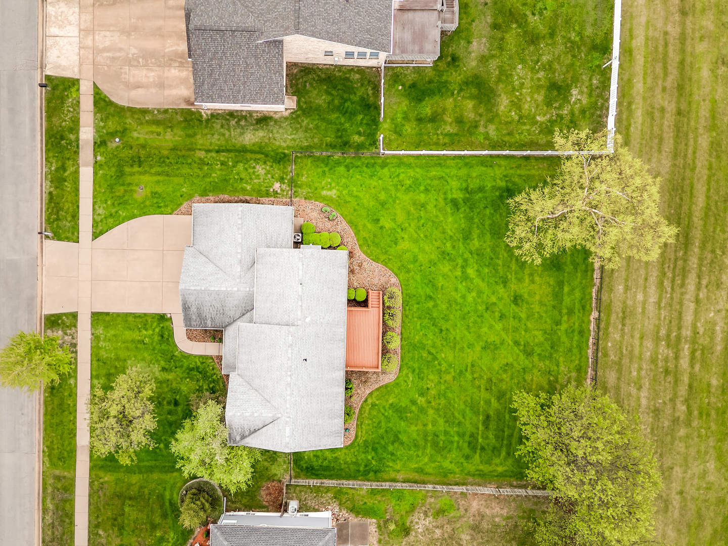 25 Pebblebrook Court, Bloomington, IL 61705