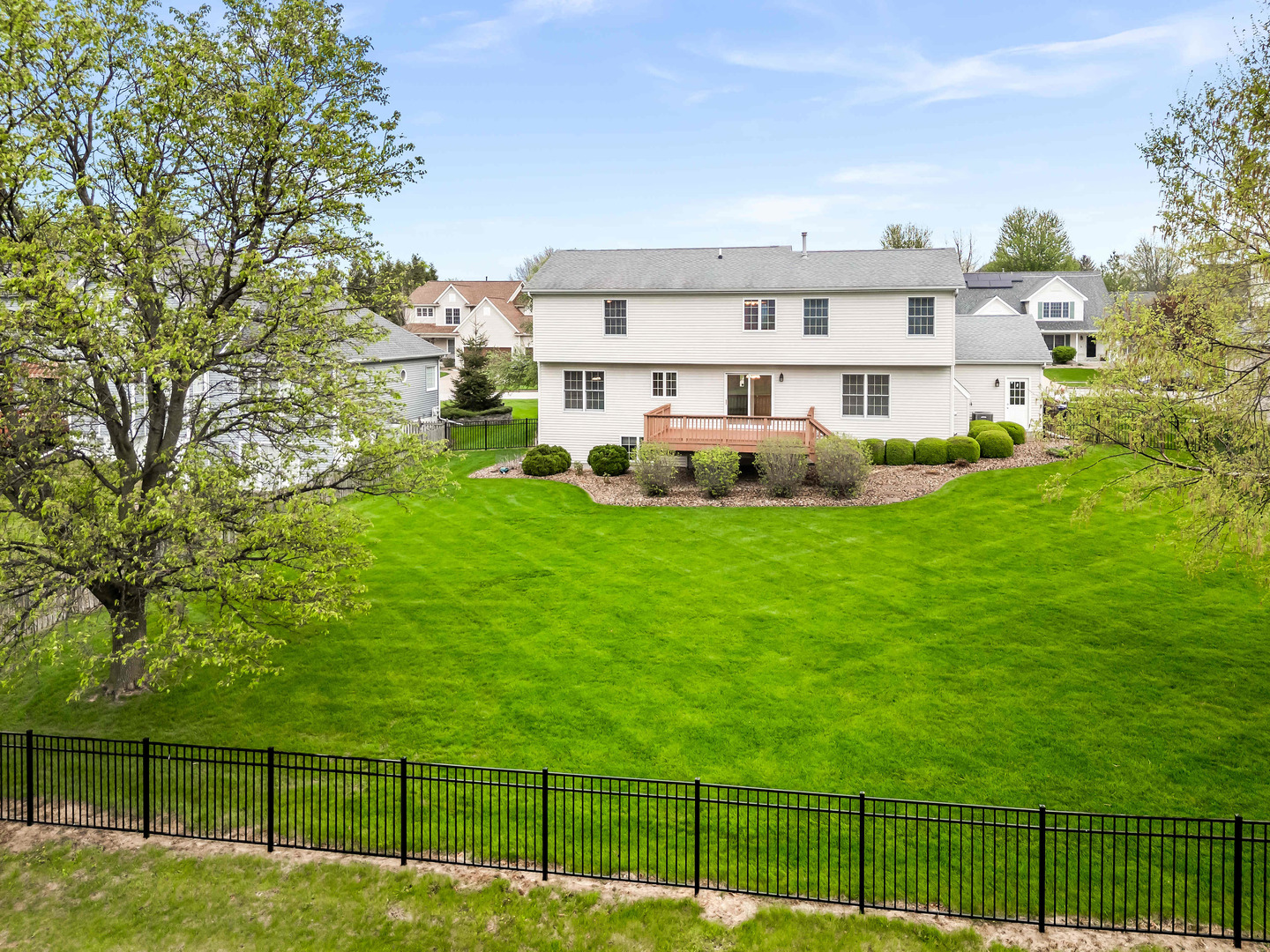 25 Pebblebrook Court, Bloomington, IL 61705