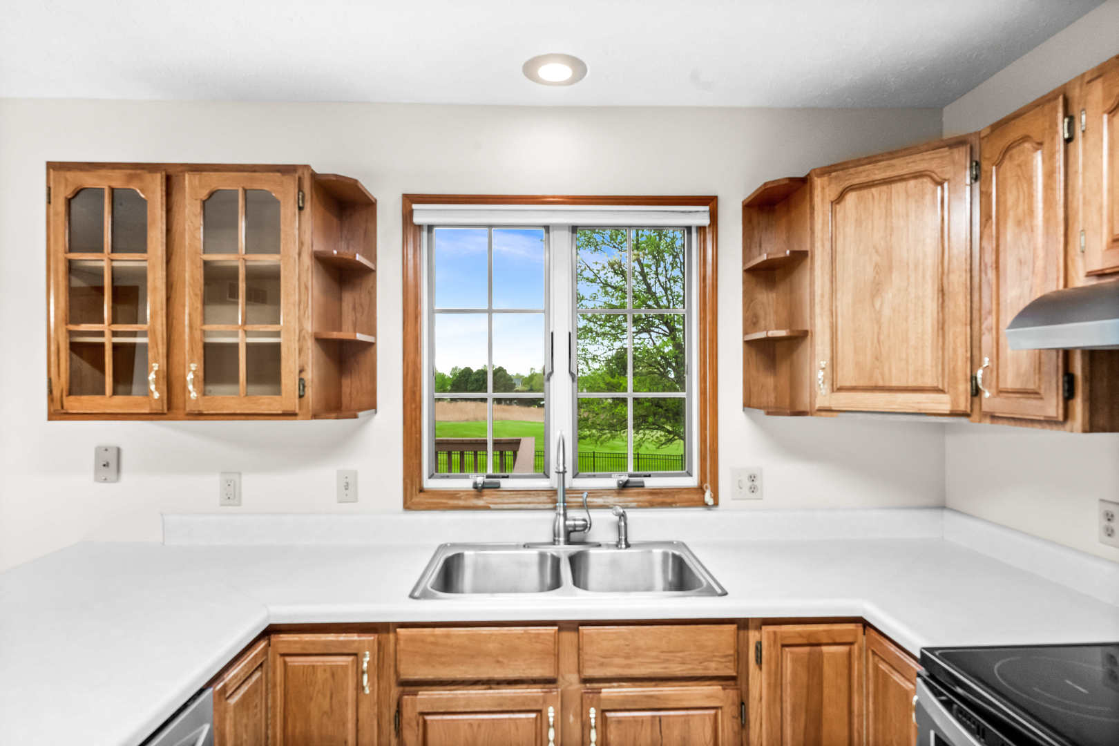 25 Pebblebrook Court, Bloomington, IL 61705