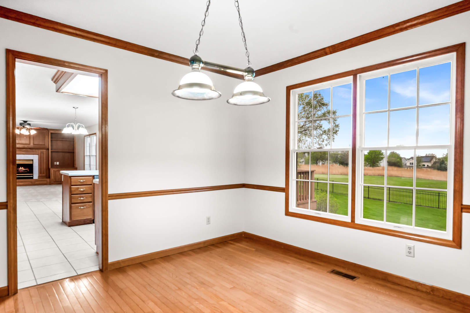 25 Pebblebrook Court, Bloomington, IL 61705