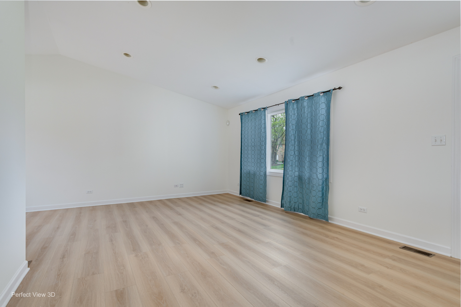 900 Ashford Lane, Westmont, IL 60559