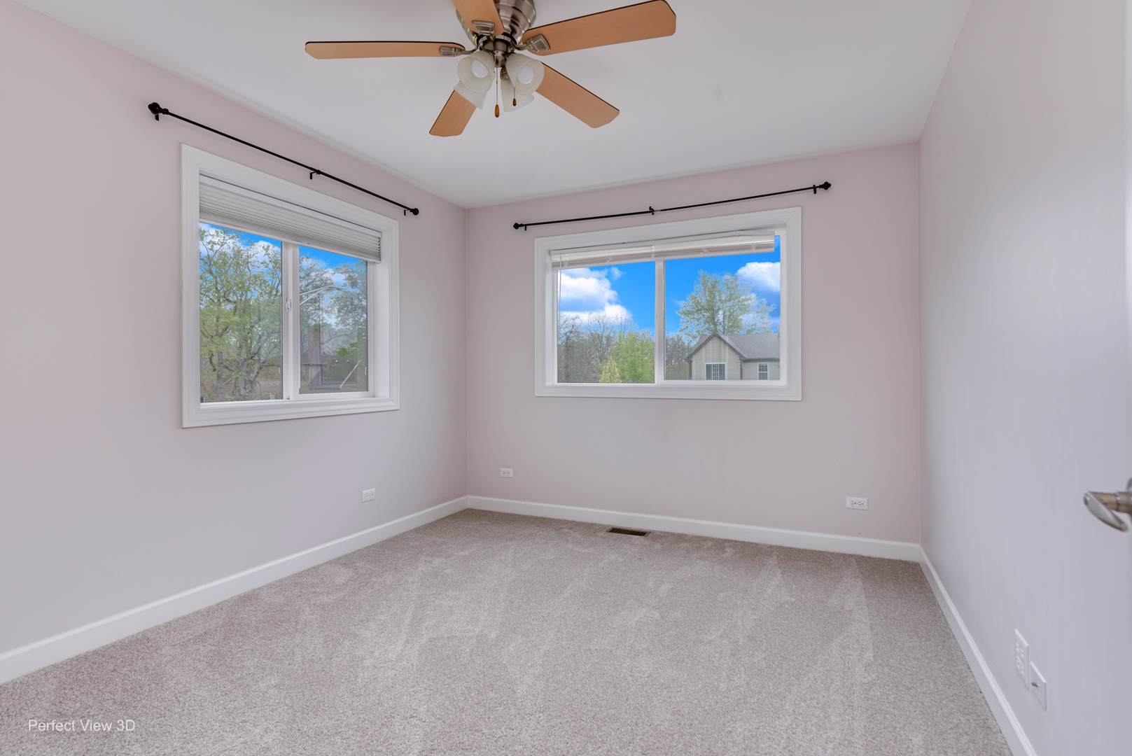 900 Ashford Lane, Westmont, IL 60559