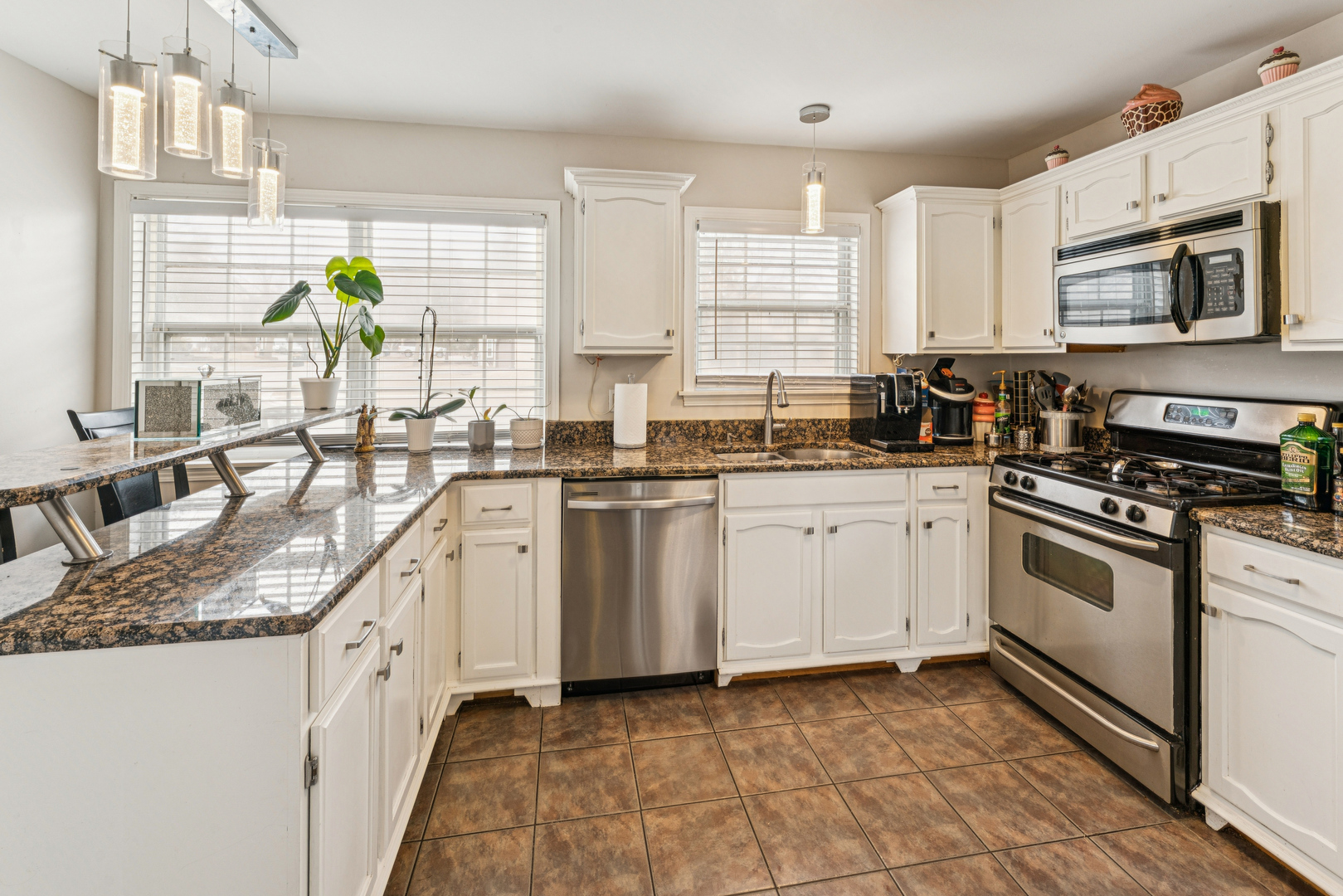 500 Ascot Lane, Streamwood, IL 60107