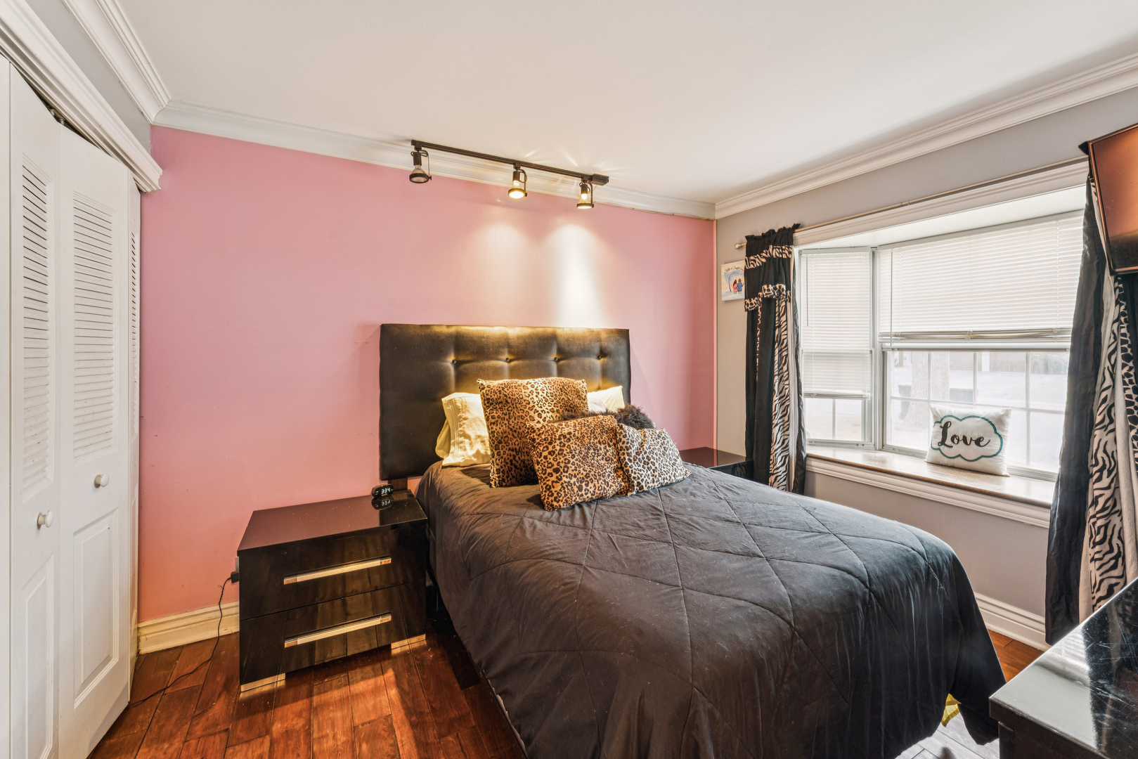 500 Ascot Lane, Streamwood, IL 60107