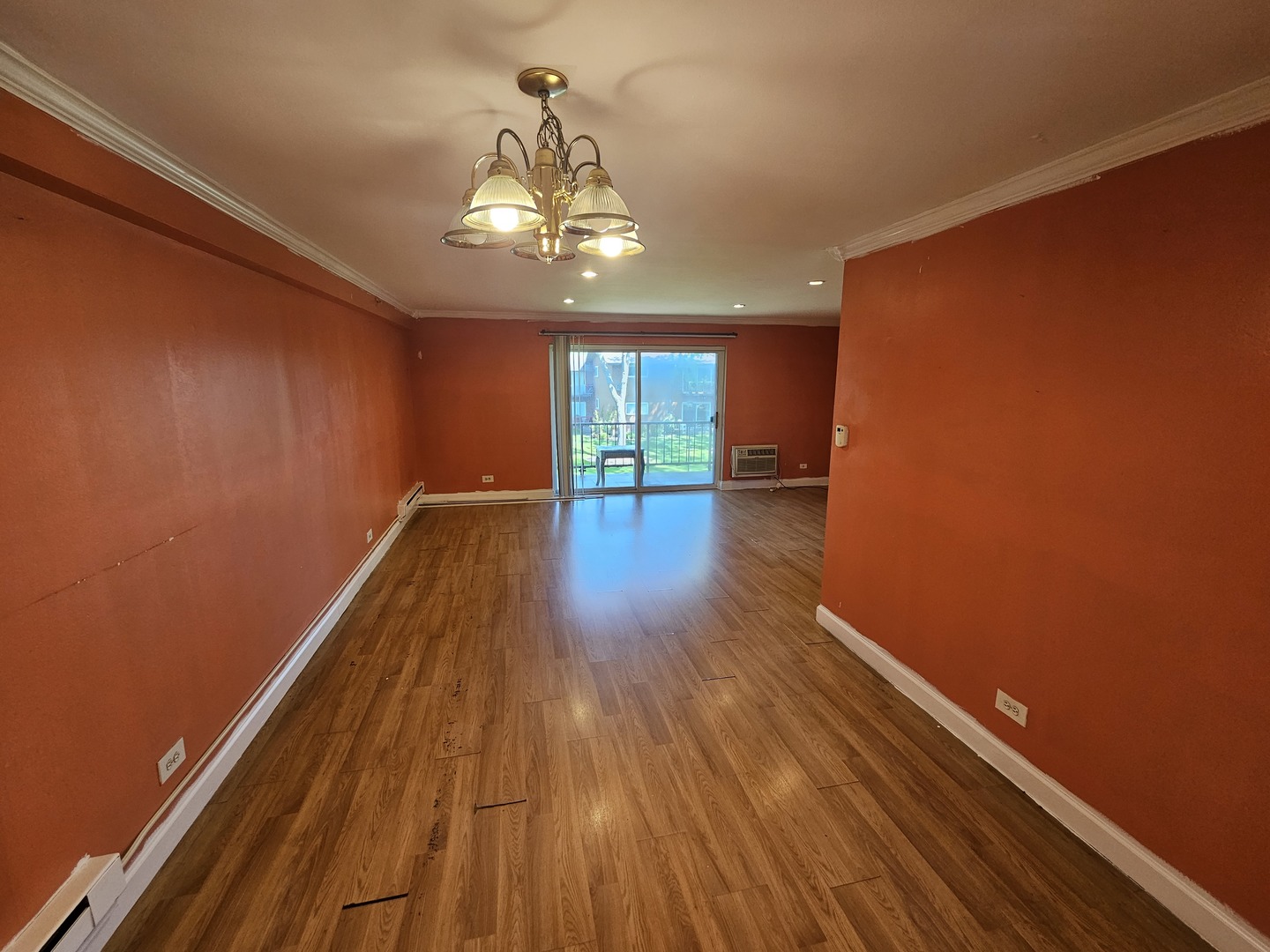 1910 W Hatherleigh Court #2E, Mount Prospect, IL 60056