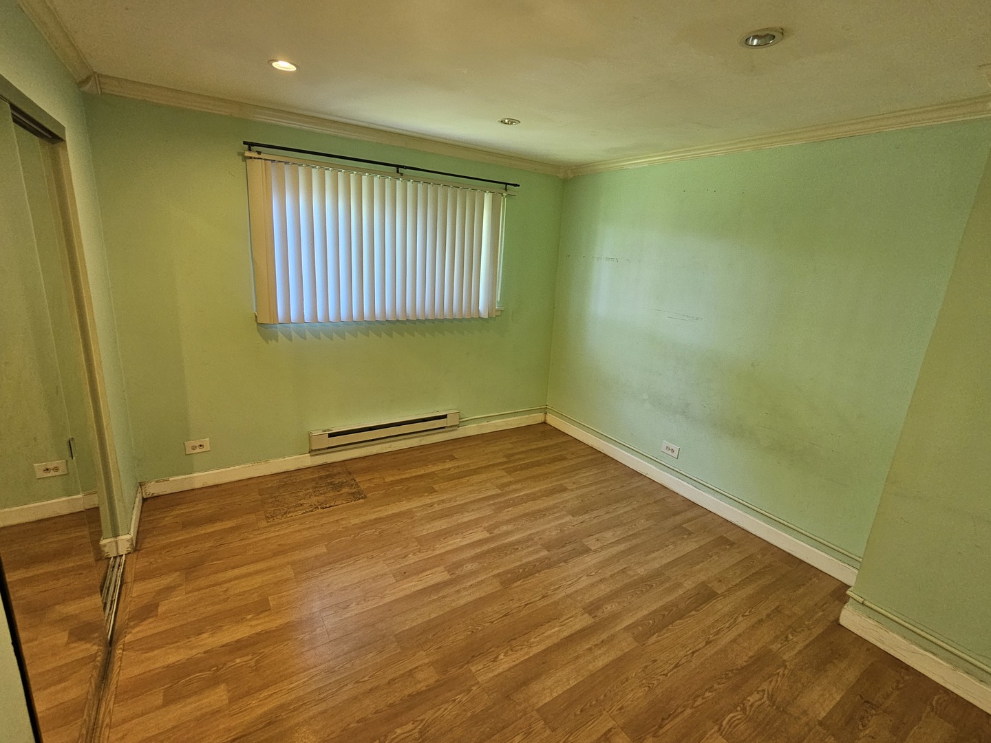 1910 W Hatherleigh Court #2E, Mount Prospect, IL 60056