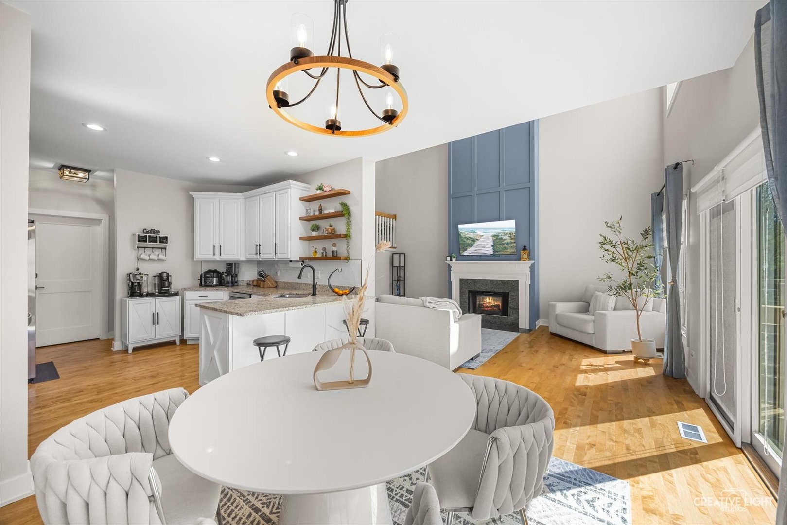 151 Santa Fe Lane, Willow Springs, IL 60480