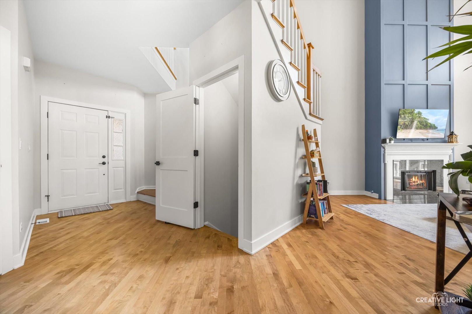 151 Santa Fe Lane, Willow Springs, IL 60480