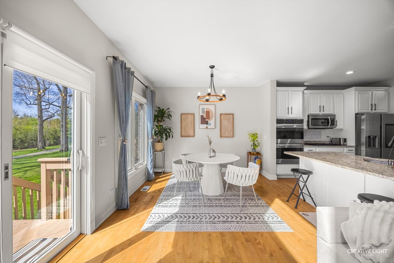 151 Santa Fe Lane, Willow Springs, IL 60480