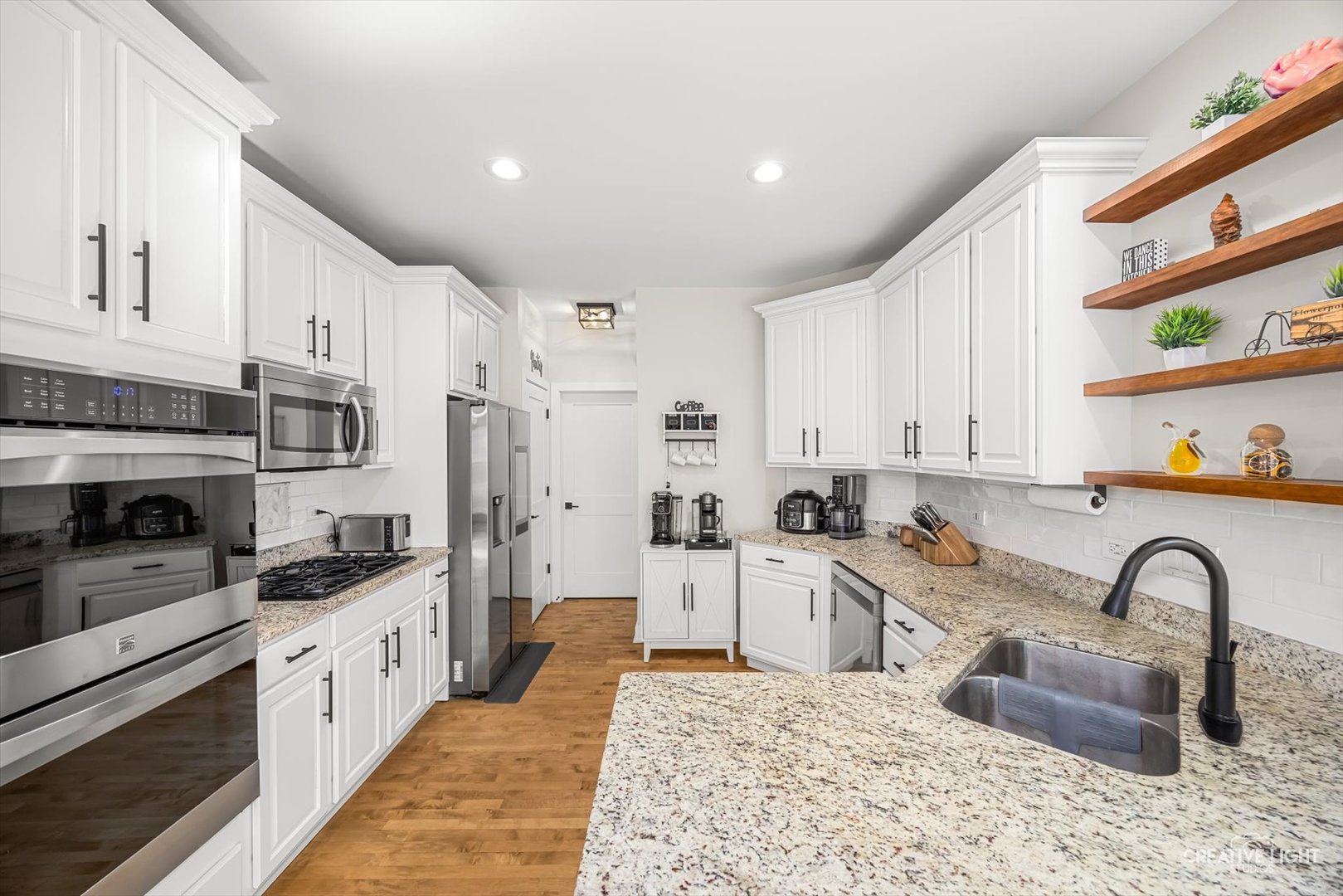 151 Santa Fe Lane, Willow Springs, IL 60480