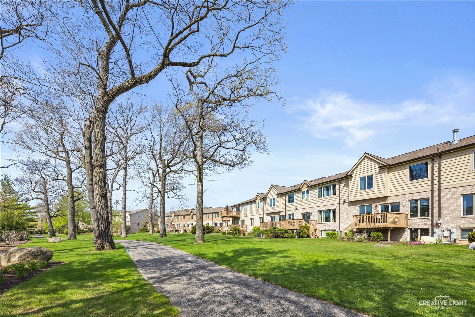 151 Santa Fe Lane, Willow Springs, IL 60480