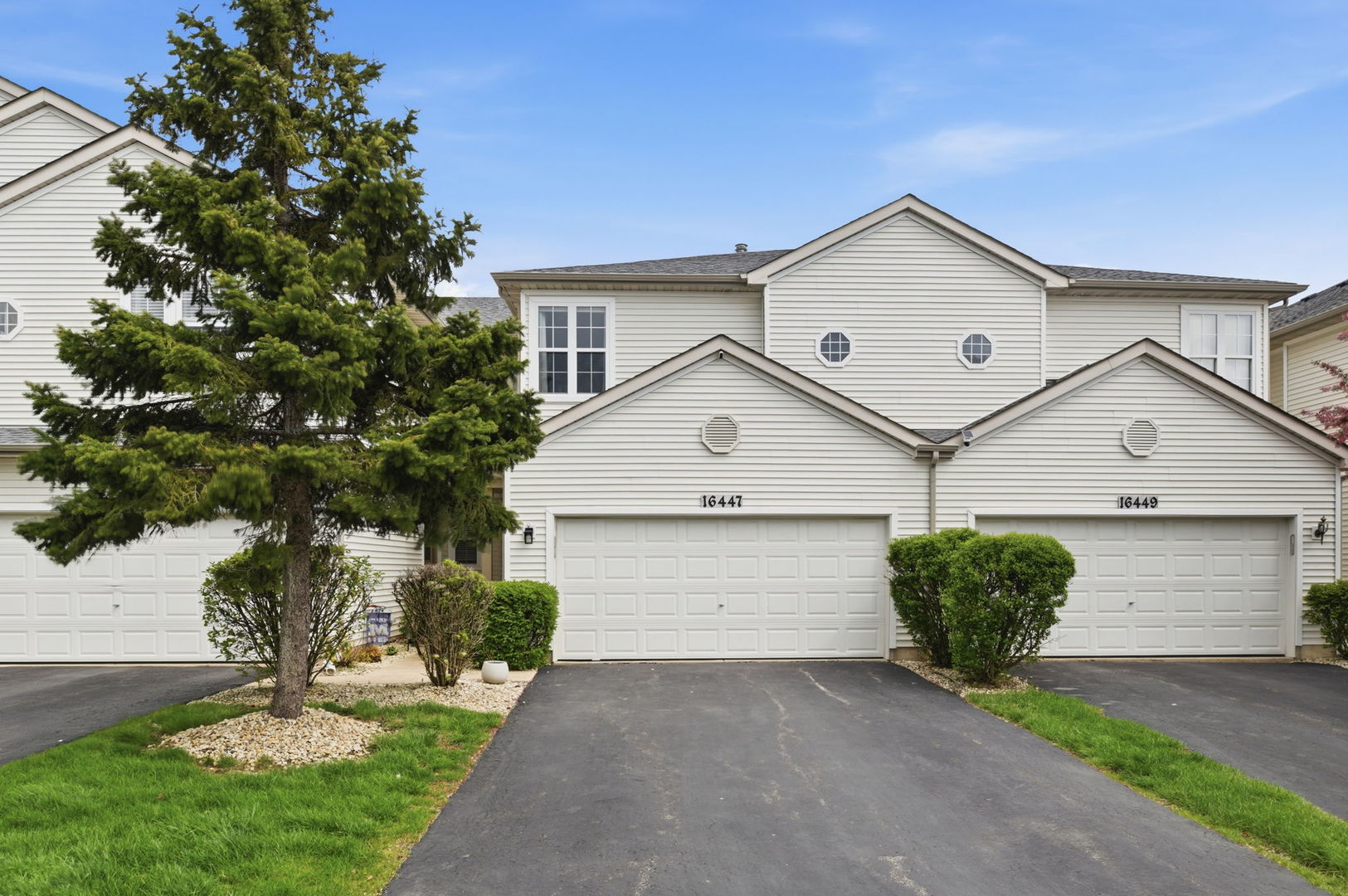 16447 Newcastle Way, Lockport, IL 60441