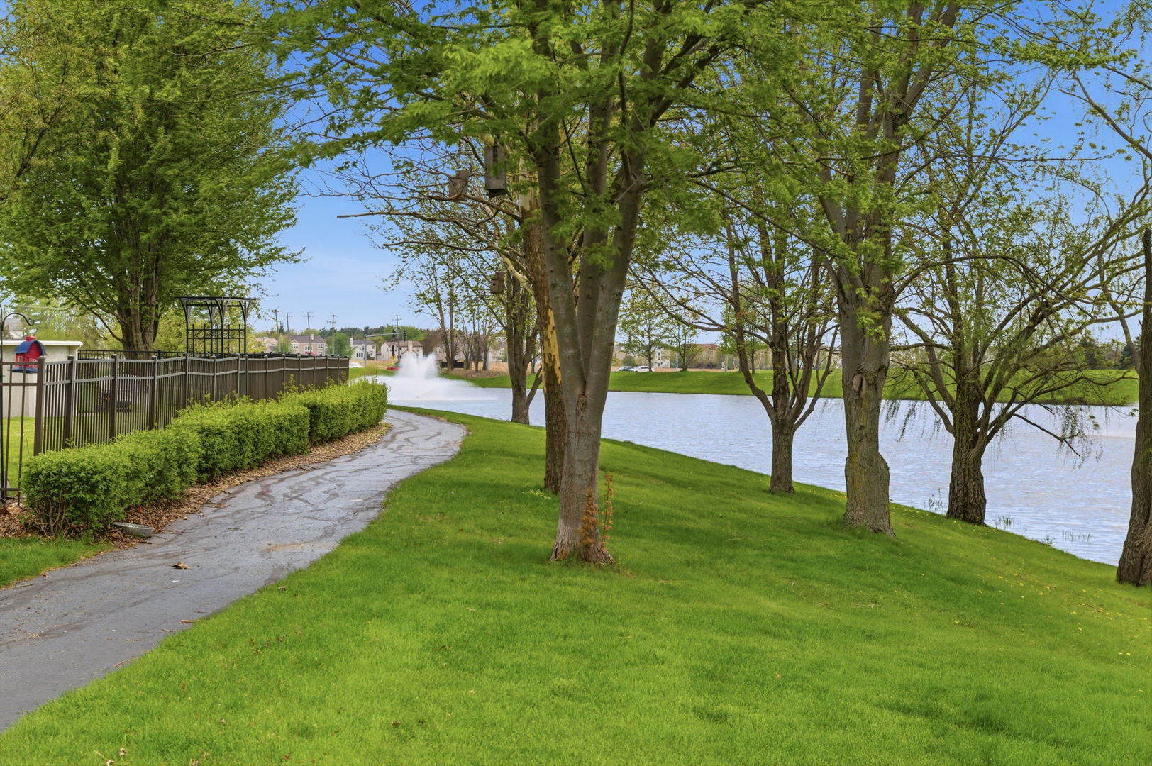 16447 Newcastle Way, Lockport, IL 60441