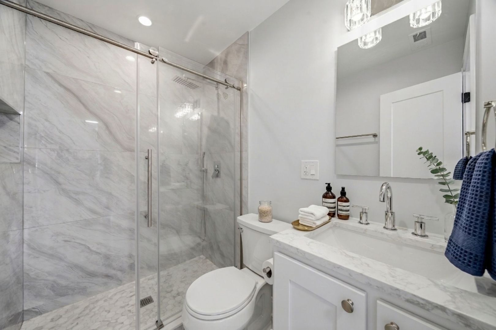 7851 Suburban Lane, Bridgeview, IL 60455