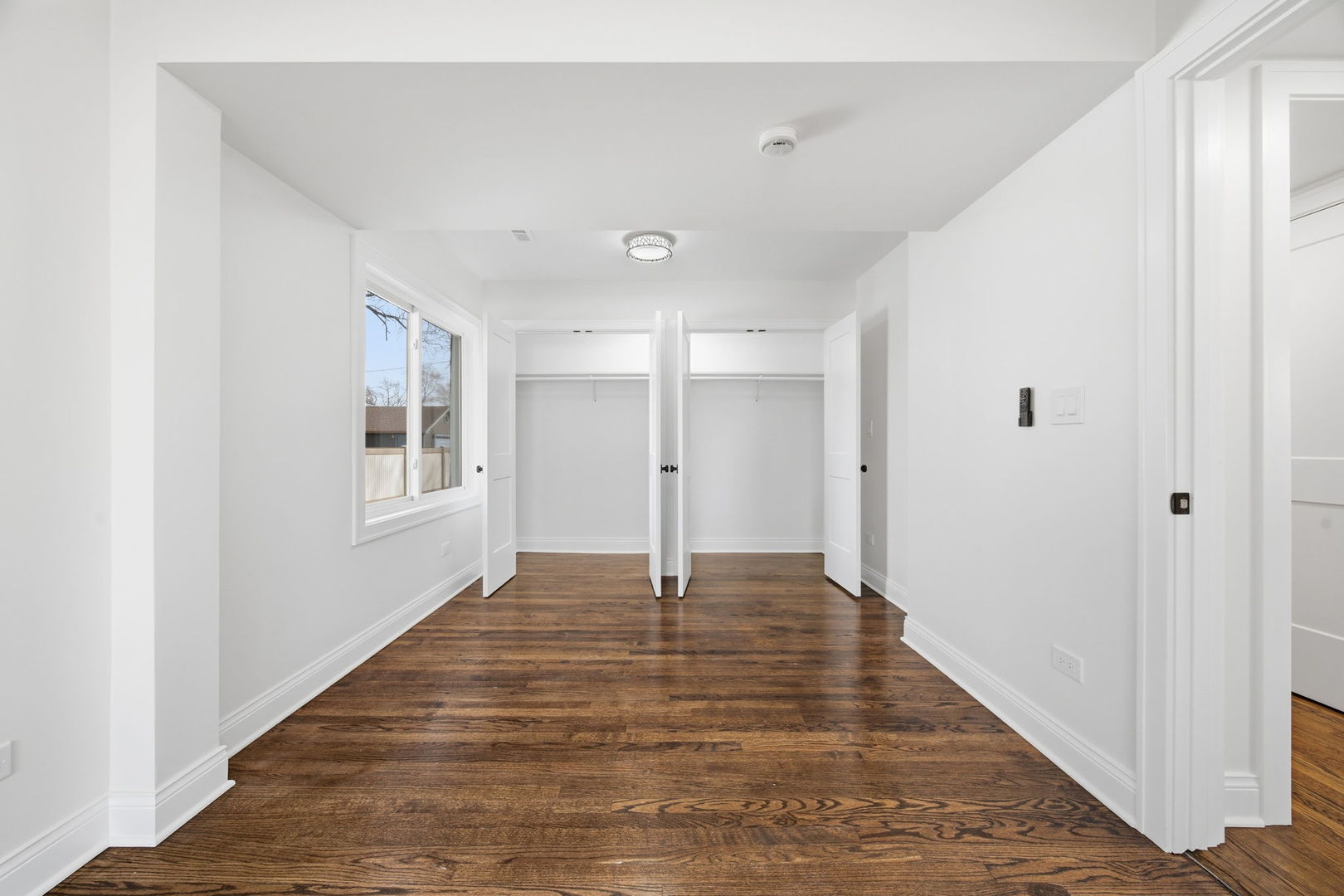 7851 Suburban Lane, Bridgeview, IL 60455