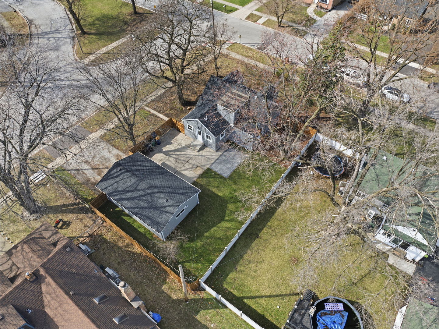 7851 Suburban Lane, Bridgeview, IL 60455