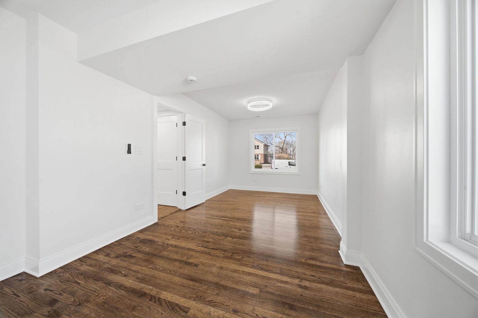 7851 Suburban Lane, Bridgeview, IL 60455