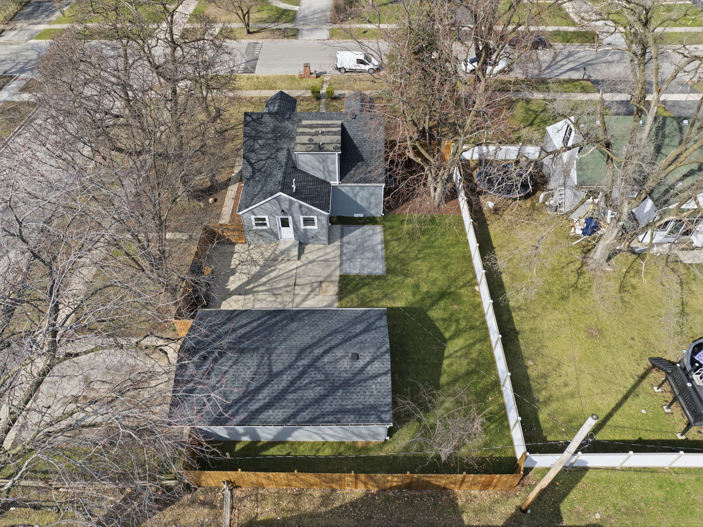 7851 Suburban Lane, Bridgeview, IL 60455