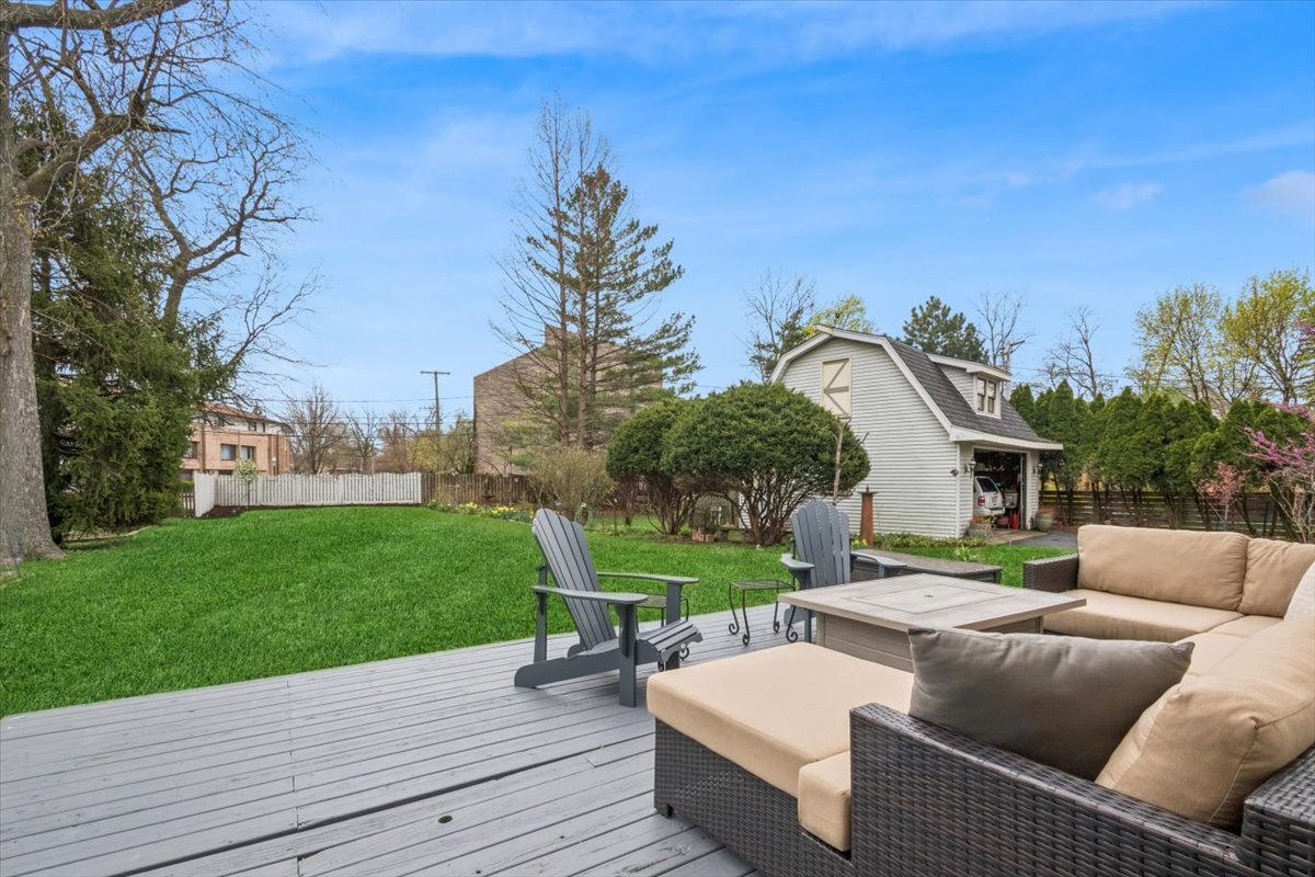 291 Lionel Road, Riverside, IL 60546