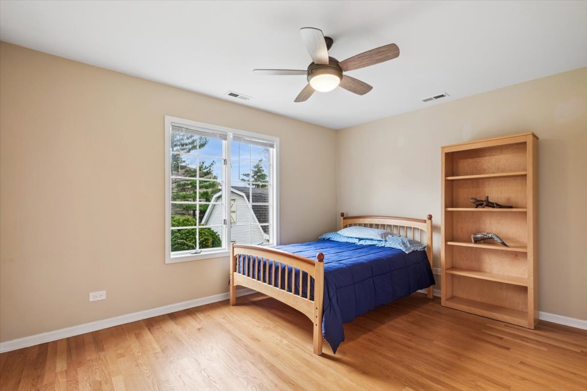 291 Lionel Road, Riverside, IL 60546