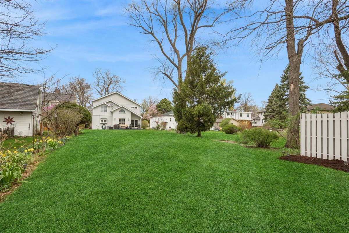 291 Lionel Road, Riverside, IL 60546