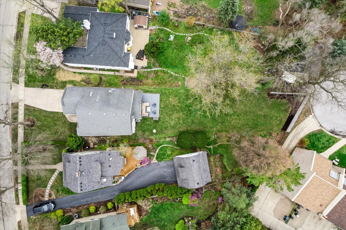 291 Lionel Road, Riverside, IL 60546