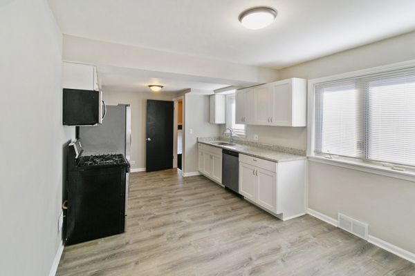 3133 W 101st Street, Evergreen Park, IL 60805