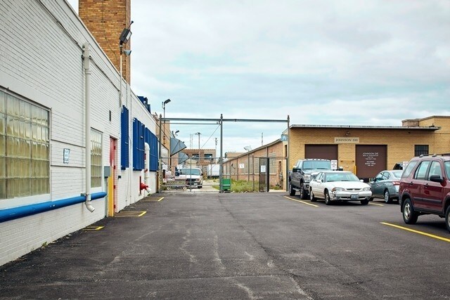 2600 Washington Boulevard #R4-R5, Bellwood, IL 60104