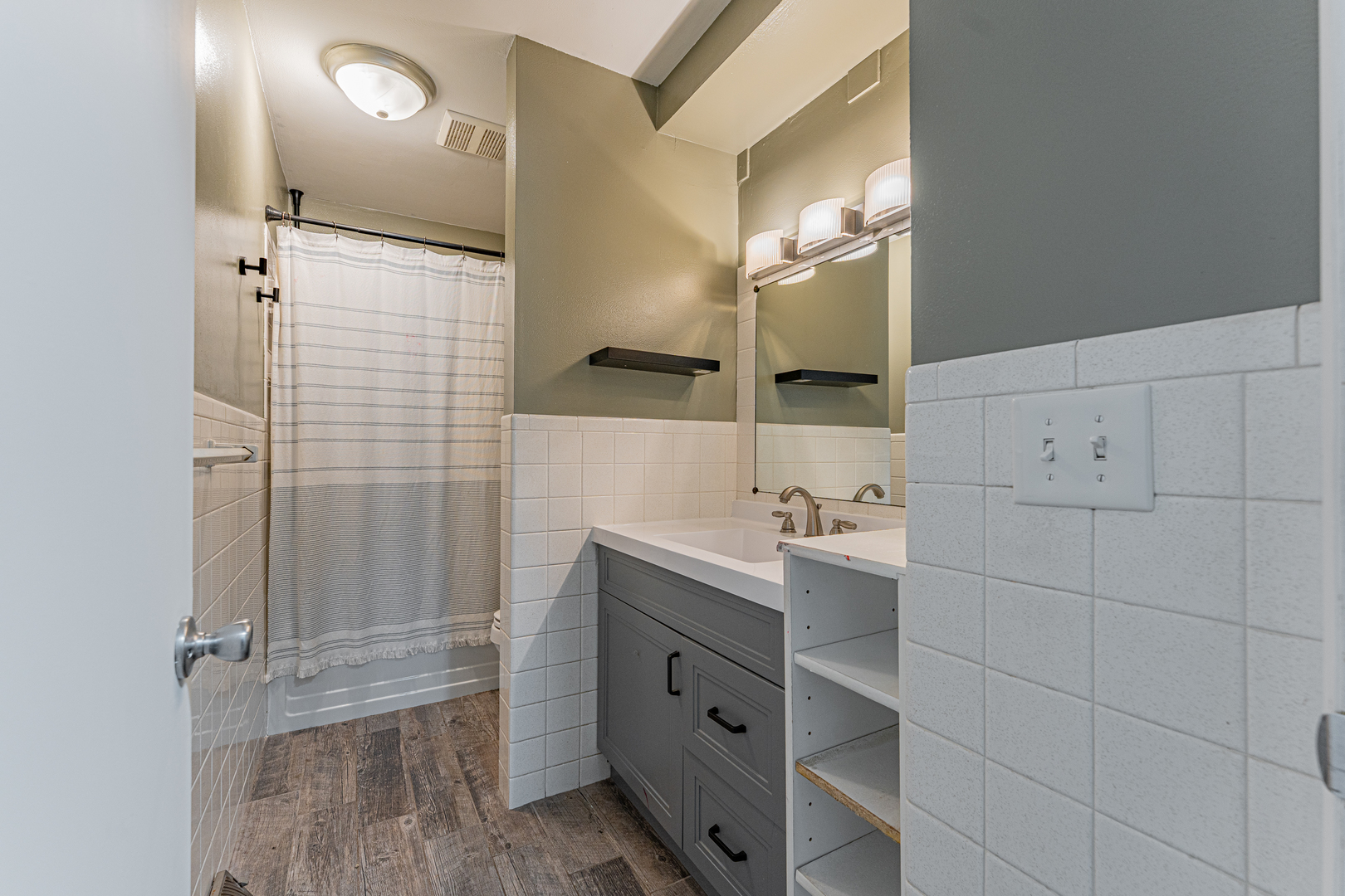 805 S Grove Street, Normal, IL 61761