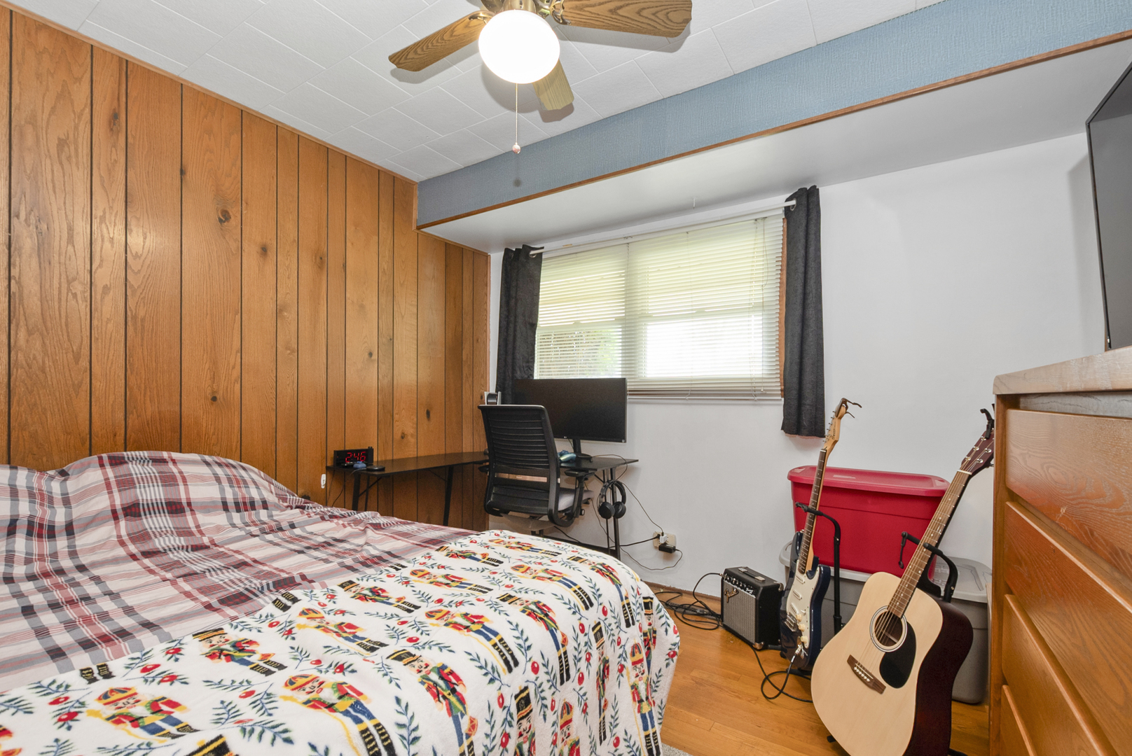 15017 Sunset Avenue, Oak Forest, IL 60452