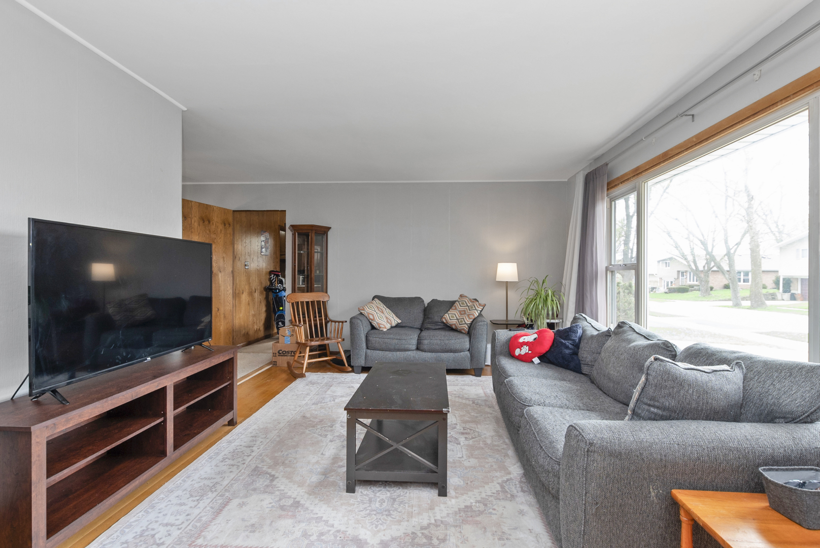 15017 Sunset Avenue, Oak Forest, IL 60452