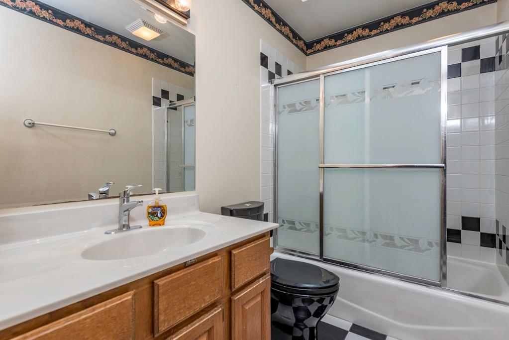 42162 N Fossland Avenue, Zion, IL 60099