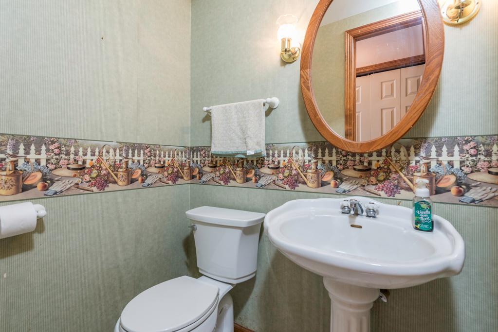 42162 N Fossland Avenue, Zion, IL 60099