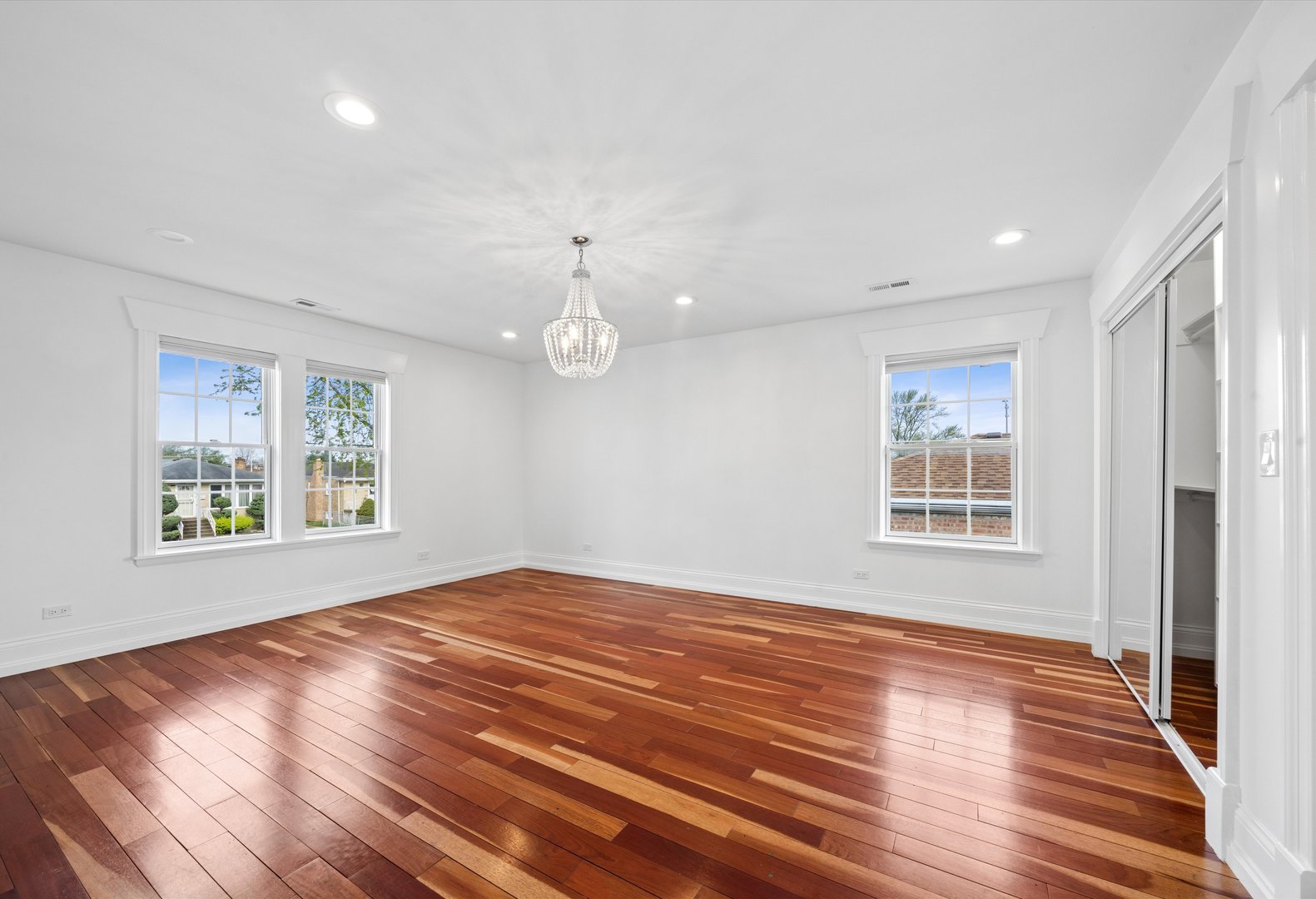 7807 Nagle Avenue, Burbank, IL 60459