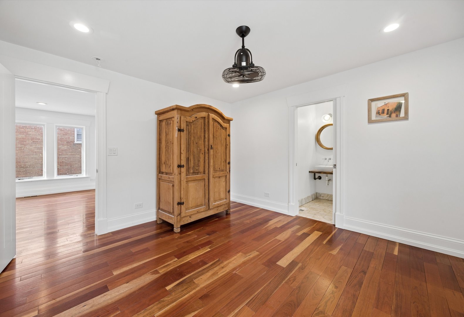 7807 Nagle Avenue, Burbank, IL 60459