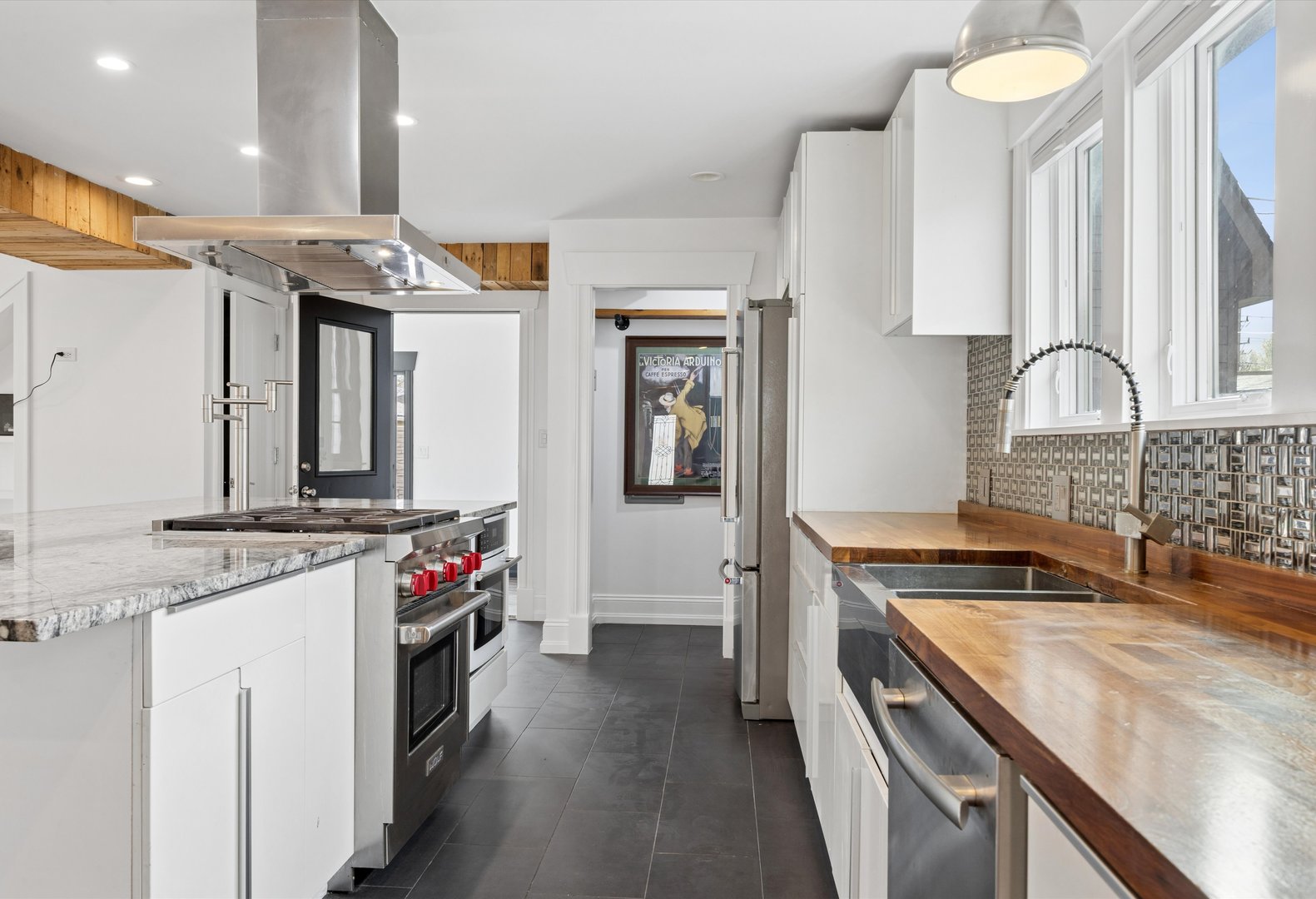 7807 Nagle Avenue, Burbank, IL 60459