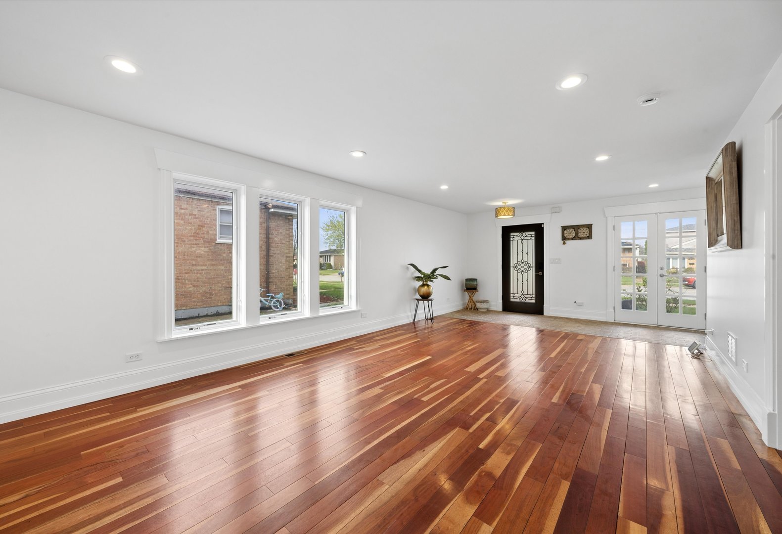 7807 Nagle Avenue, Burbank, IL 60459