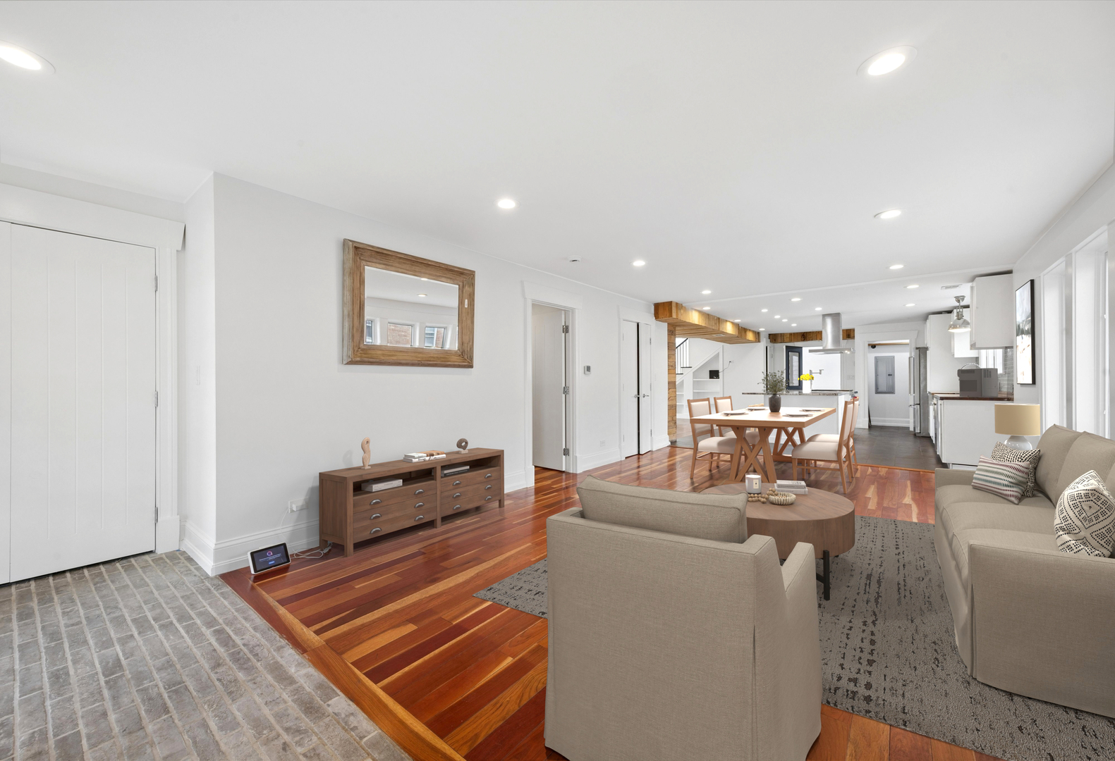 7807 Nagle Avenue, Burbank, IL 60459