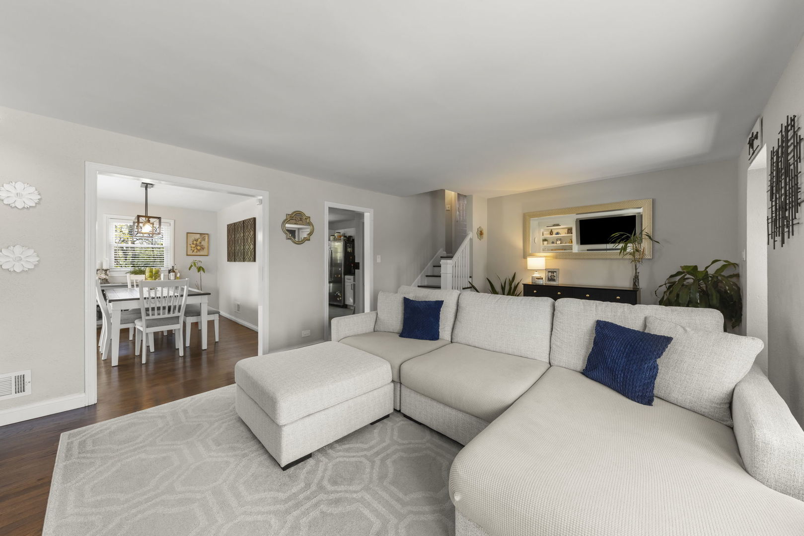 626 S Main Street, Lombard, IL 60148