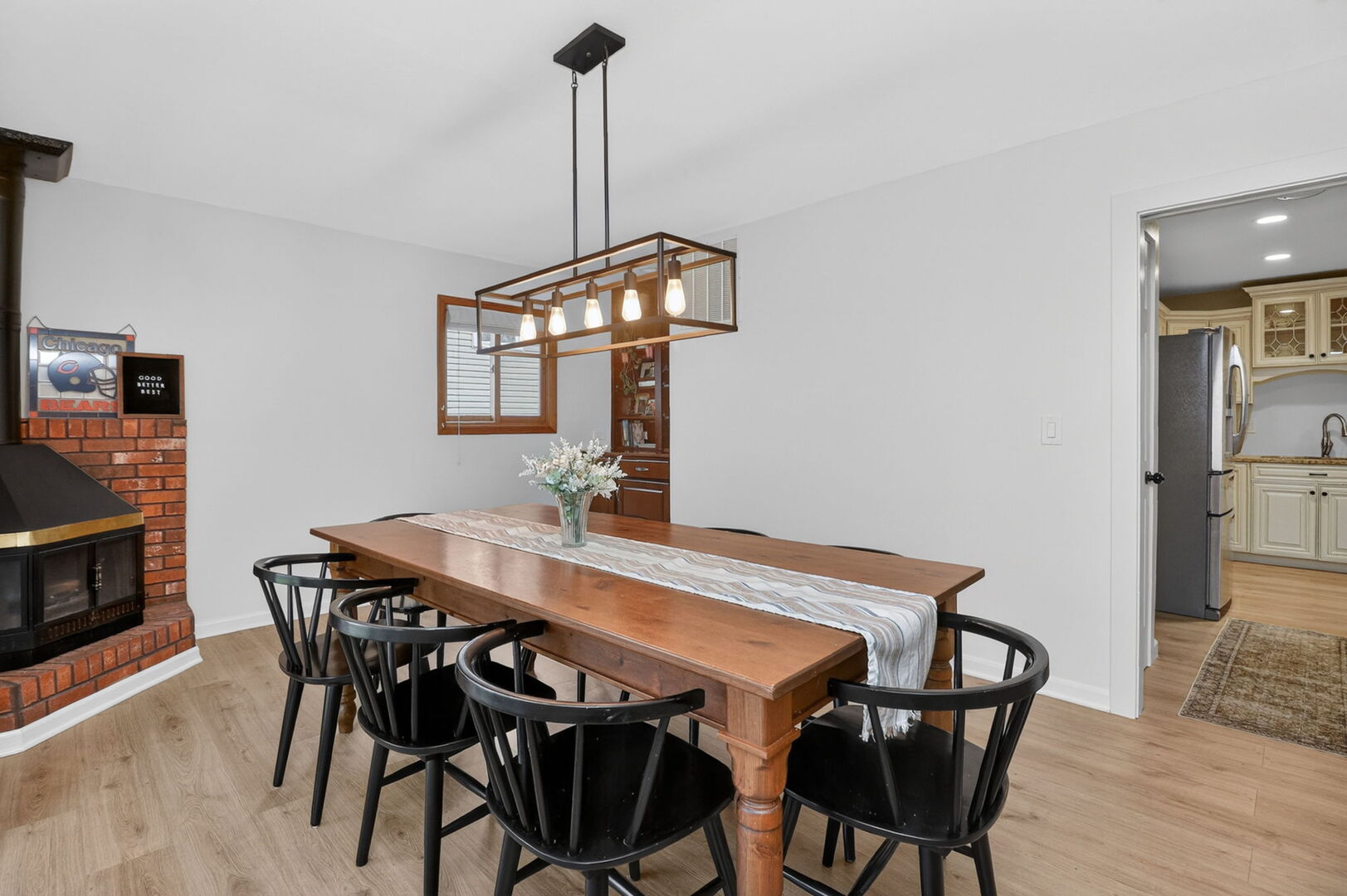 6812 Woodridge Drive, Woodridge, IL 60517