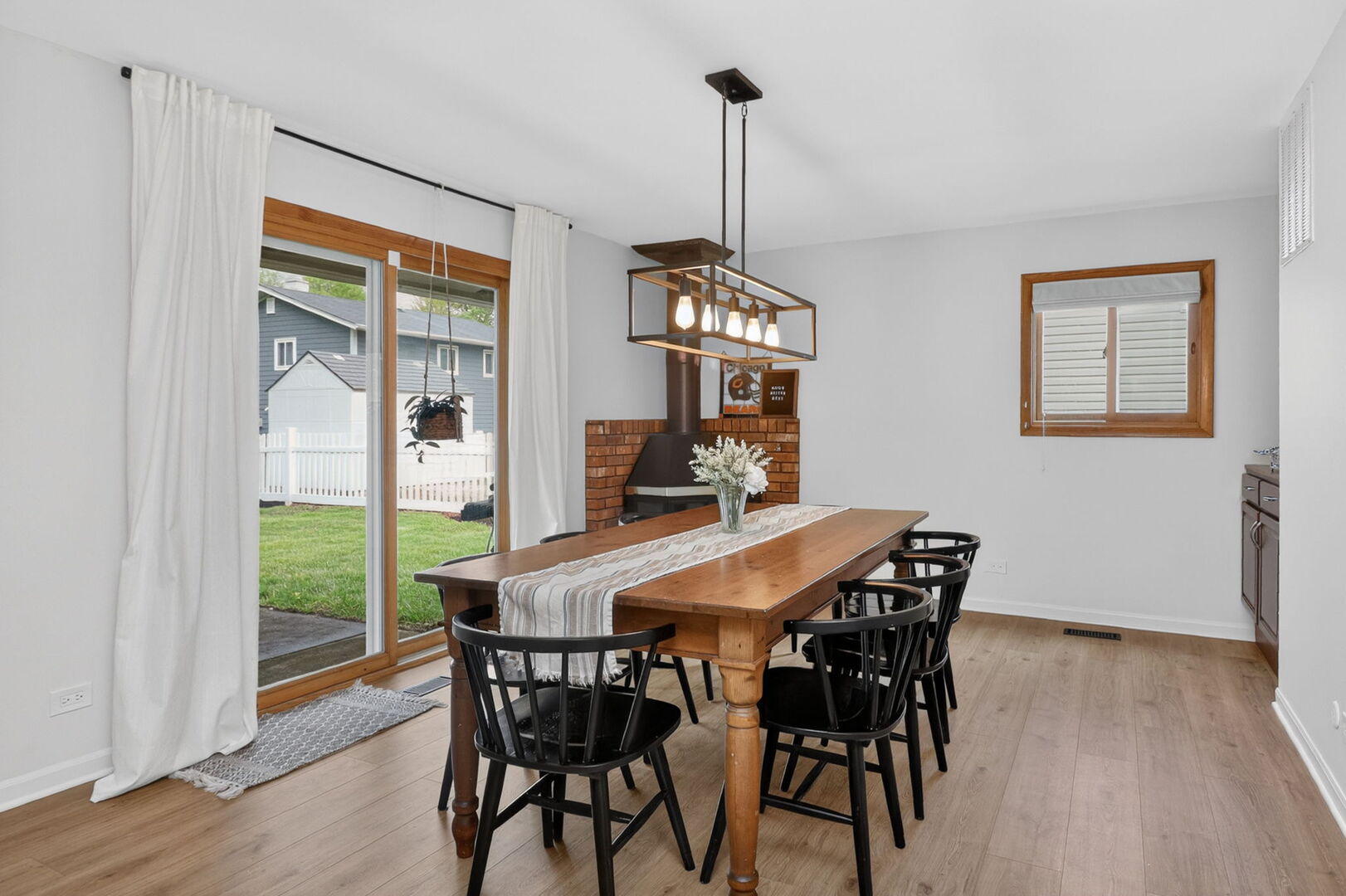 6812 Woodridge Drive, Woodridge, IL 60517